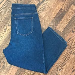 Style & Co Curvy Capri Jeans